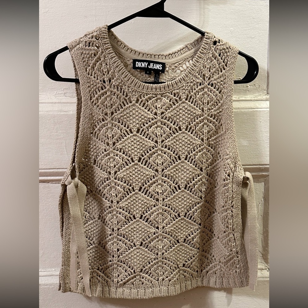 NWOT DKNY Jeans Beige Knit Sleeveless Top